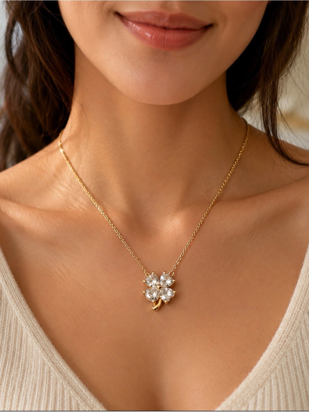 NEW! 18k Rose Gold Plated  Clover Pendant Necklace with Clear Crystal Petals